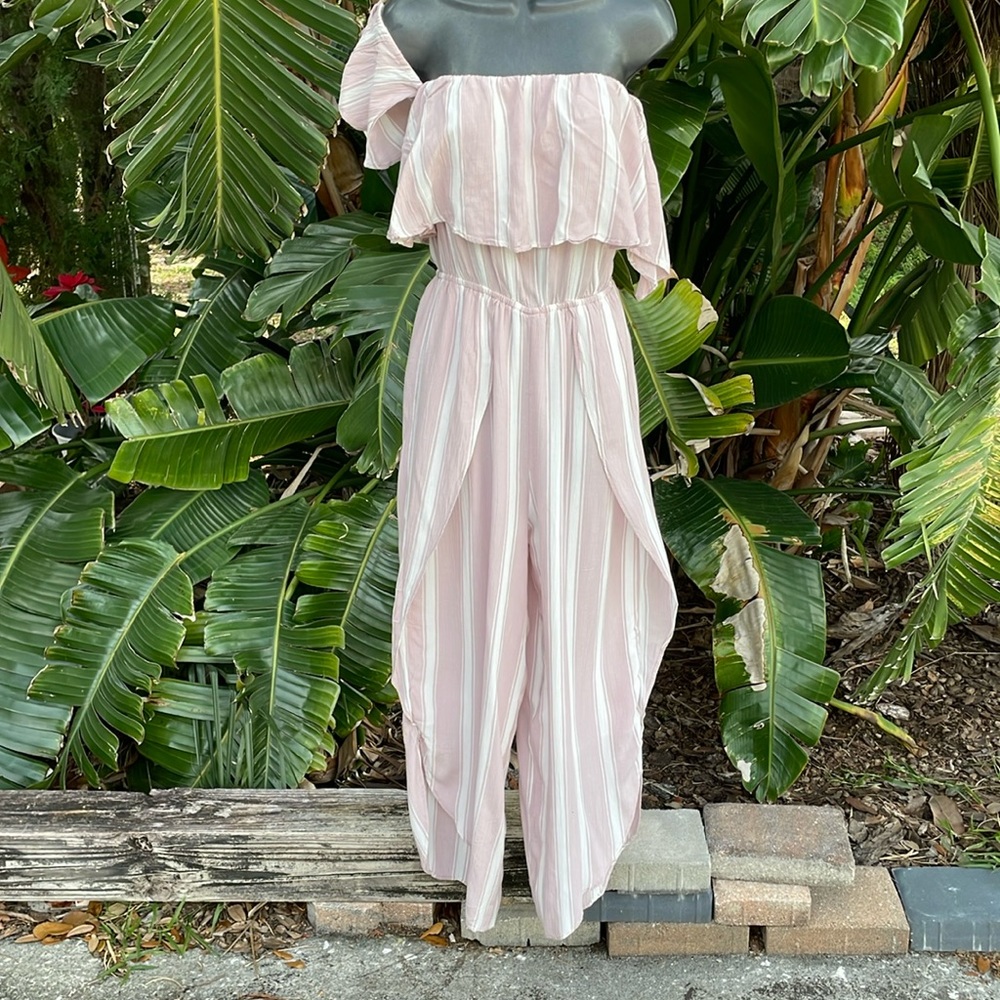 American Eagle off shoulder cropped jumpsuit